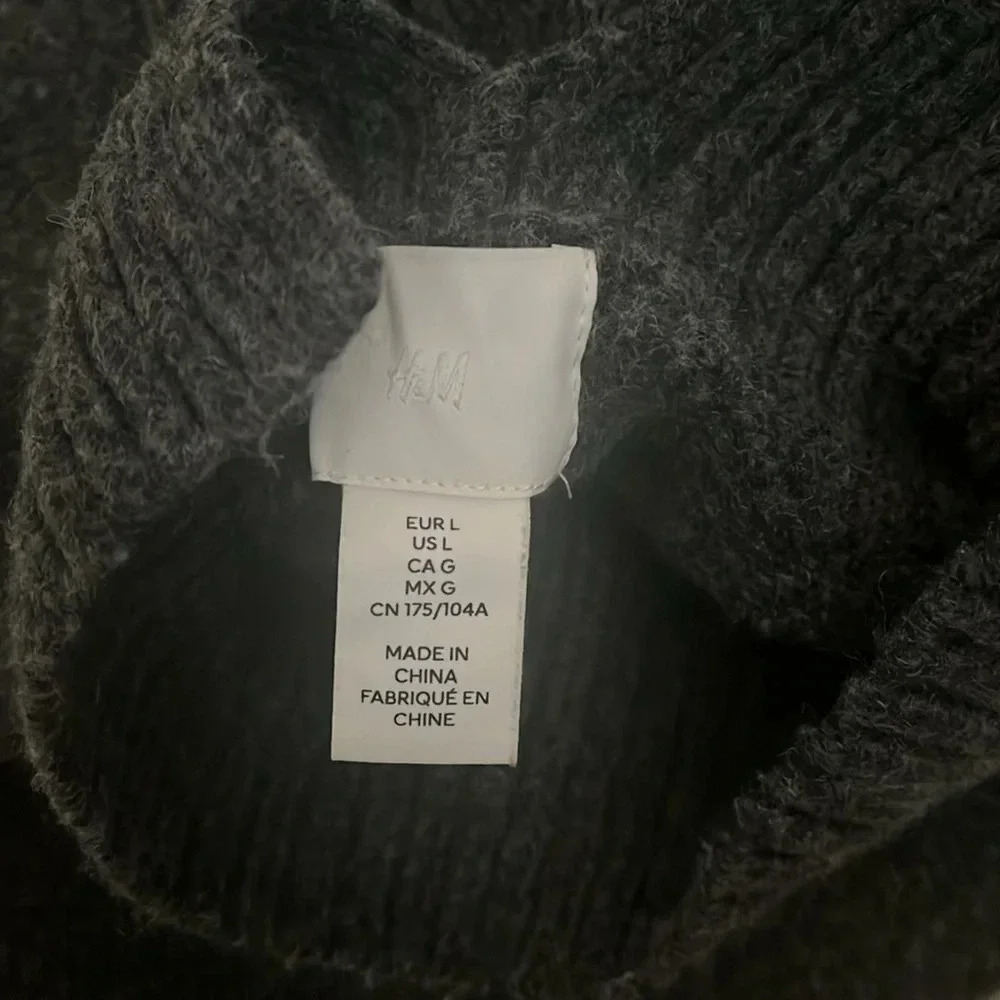 H&M Grey Wool Blend Sweater Oversized Mock Neck Long, Size L - Picture 8 of 9